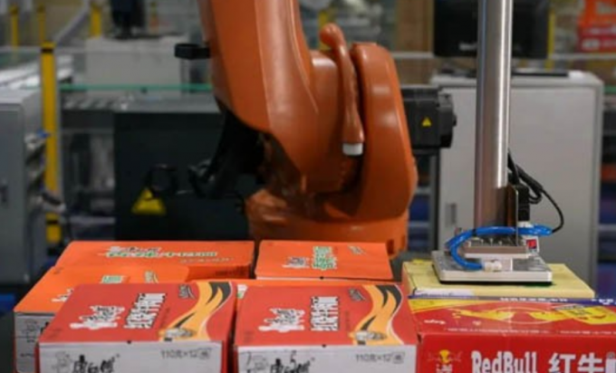 เคส KUKA | 3D Vision Guided Multi-SKU Carton Mixed Palletizing